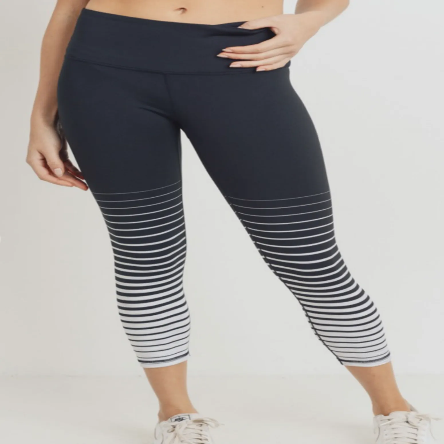 Graduated Striped Highwaist Capri Legging