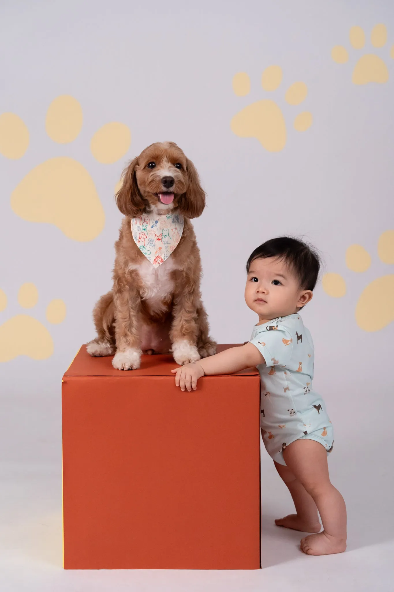 Short-Sleeve Onesie - Blue Doggies