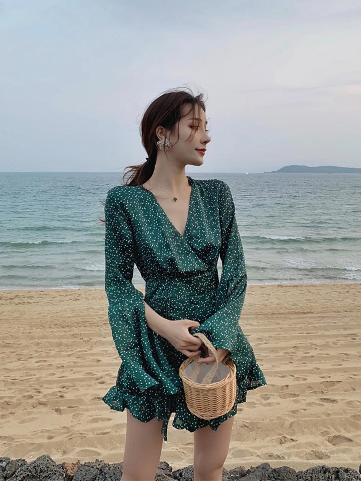V-Neck Flared Sleeves Romper - Green